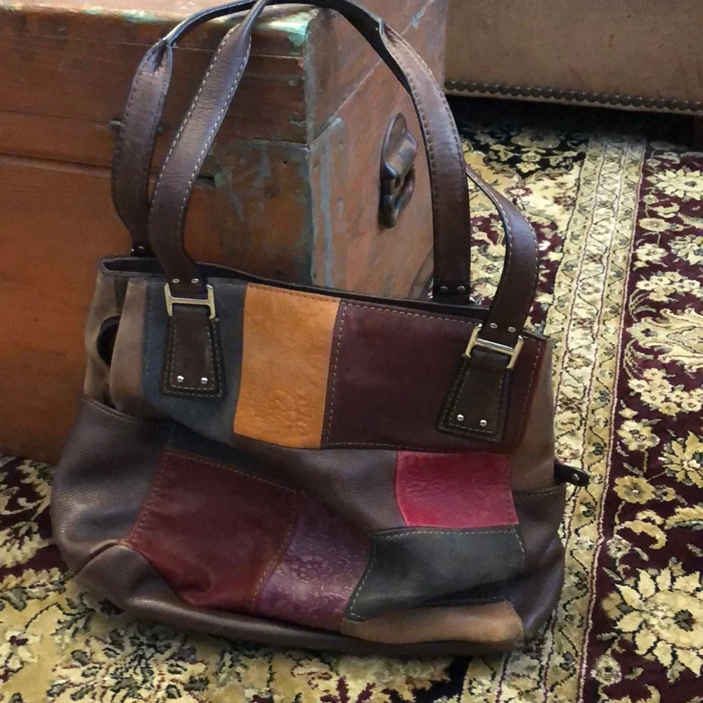 Handbag - Picture 1 of 5